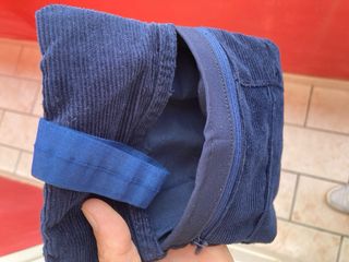 Portatabacco in velluto a coste blu