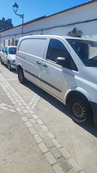 Mercedes-Benz Vito 2012
