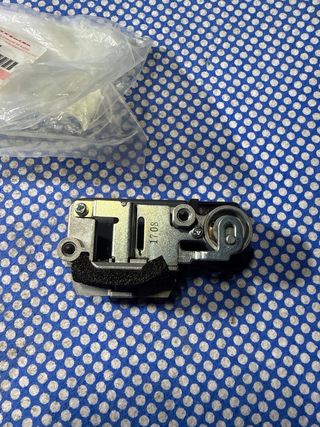 Cerradura Tapa Suzuki Burgman 400-650