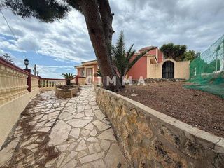 Chalet en venta en Nucia (la)