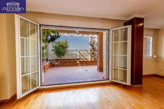 Casa adosada en venta en Bola de Oro - Serrallo en Granada