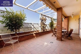 Casa adosada en venta en Bola de Oro - Serrallo en Granada
