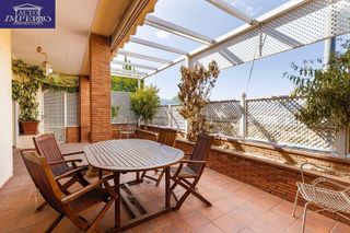 Casa adosada en venta en Bola de Oro - Serrallo en Granada