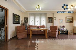 Casa pareada en venta en Gójar