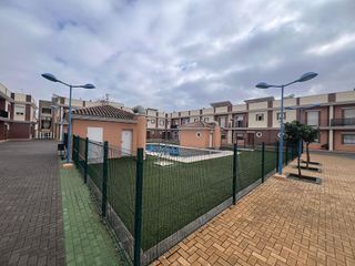 Casa adosada en venta en Centro - Doña Mercedes en Dos Hermanas