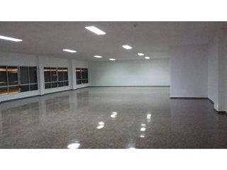 Nave industrial en alquiler en Zona Metro - Auditorio en Paiporta