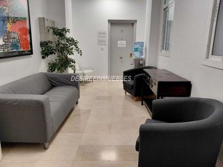 Oficina en alquiler en El Pla del Remei en Valencia