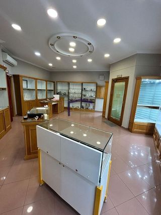 Local comercial en alquiler en Manzanares