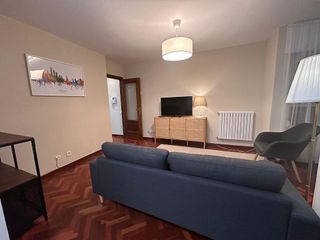 Piso en alquiler en Centro en Gijón