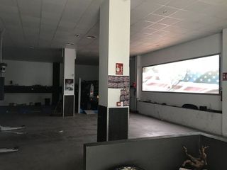 Local comercial en alquiler en Nueva Andalucía centro en Marbella