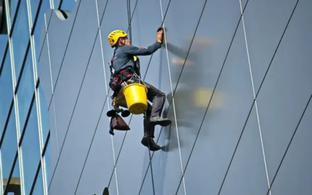 Arreglo de Fachadas , Balcones , patios ,