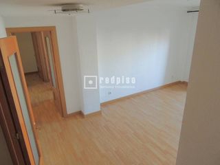 Piso en alquiler en Valdeacederas en Madrid