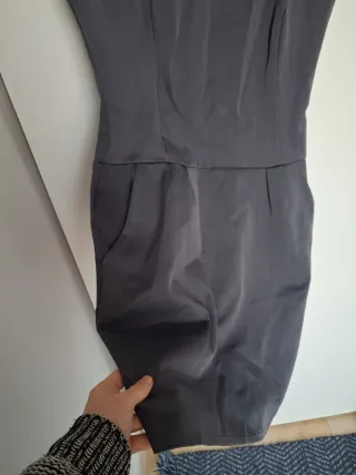 Vestido elegante gris