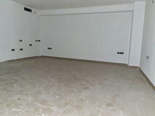 Local comercial en venta en Tavernes de la Valldigna