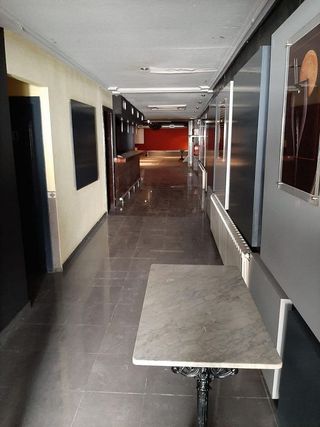 Local comercial en venta en Valdepeñas