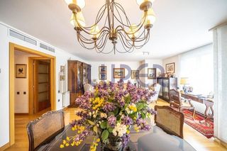 Piso en venta en Benalúa en Alicante