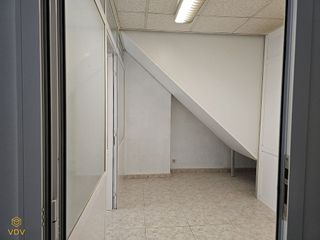 Local comercial en venta en Barañain