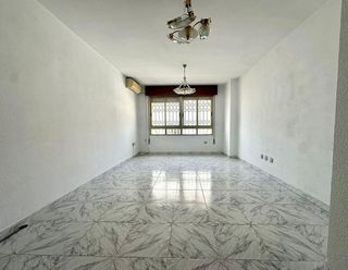 Piso en venta en Barrio Alto - San Félix - Oliveros - Altamira en Almería