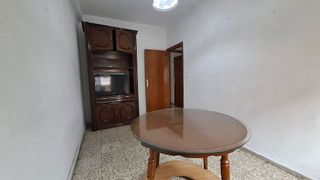 Piso en venta en Santa Rosa - Valdeolleros en Córdoba