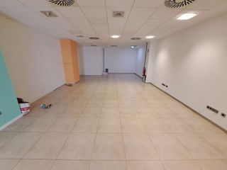 Local comercial en venta en Carcaixent