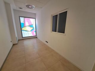 Local comercial en venta en Carcaixent