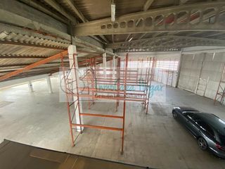 Nave industrial en venta en Mos