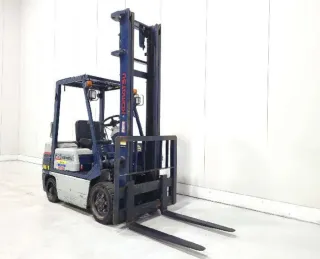 Carretilla Komatsu FD255T-11 Diésel