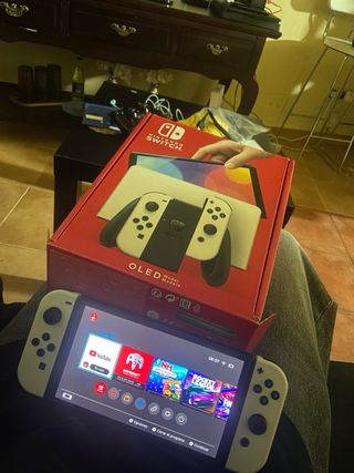 Nintendo Switch OLED Blanca + Accesorios