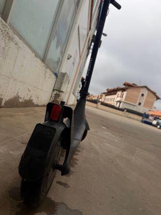 Patinete Eléctrico Xiaomi,con cargador y casco