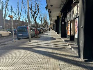 Local comercial en alquiler en Llagosta, La