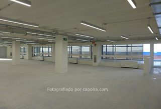 Edificio en alquiler en Sant Joan Despí