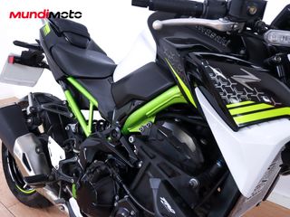 KAWASAKI Z 900