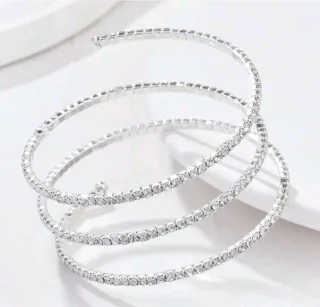 Top negro con purpurina plateada REGALO: pulsera