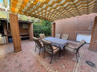 Casa adosada en venta en El Pilar - Bripac en Alcalá de Henares