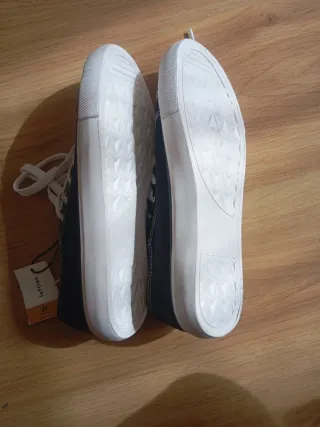 Zapatillas negras Lefties talla 39