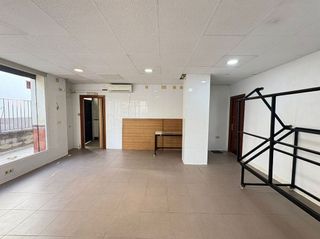 Local comercial en alquiler en Andújar