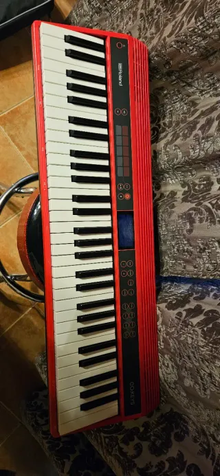 Roland GO:Keys Teclado Portátil Rojo