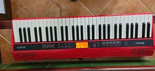 Roland GO:Keys Teclado Portátil Rojo