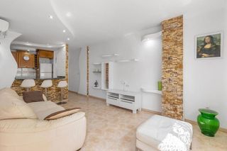 Piso en alquiler en Centro en Torrevieja