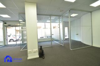 Local comercial en alquiler en Milán - Pumarín - Teatinos en Oviedo