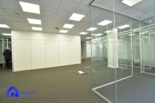 Local comercial en alquiler en Milán - Pumarín - Teatinos en Oviedo