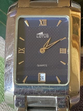 Reloj Seiko Quartz Dorado y Gris. Reloj Ken & Owen