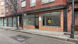 Local comercial en alquiler en El Llano en Gijón