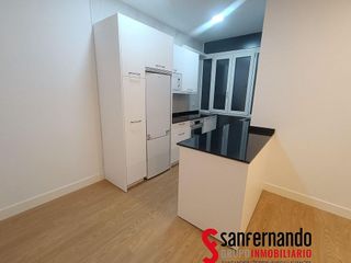 Piso en alquiler en Numancia - San Fernando en Santander