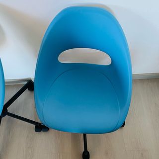Silla giratoria azul Ikea