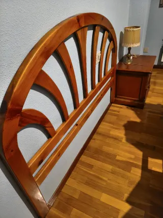 Mesilla de noche de madera