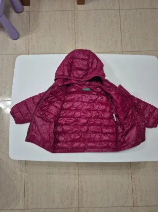 Anorak niña Benetton 12/18 meses