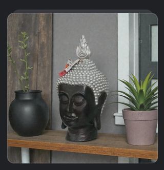 Figura Buda Decorativa Negra y Plateada