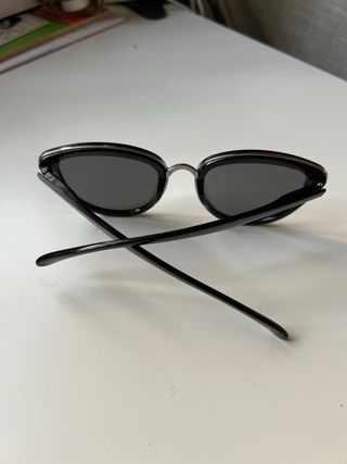 Gafas de sol vintage negras y grises