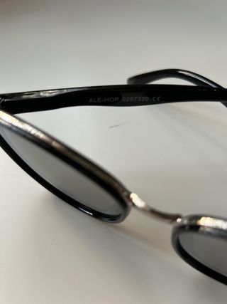 Gafas de sol vintage negras y grises